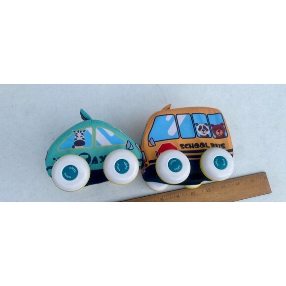 Cars plush School Bus, Taxi, Fireman LOT of 5 Melissa & Doug Pull Back Toy Cars - Picture 3 of 8